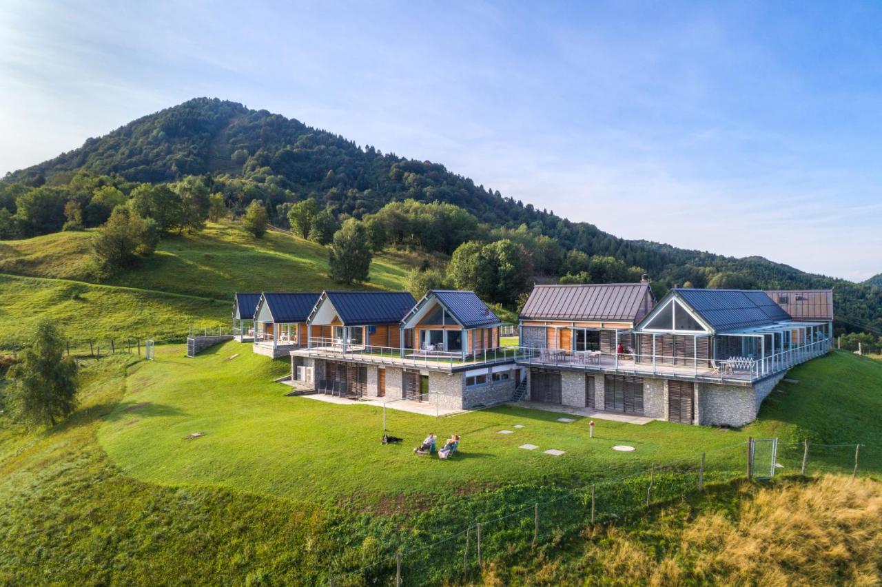 Nebesa Chalets Кобарид Экстерьер фото